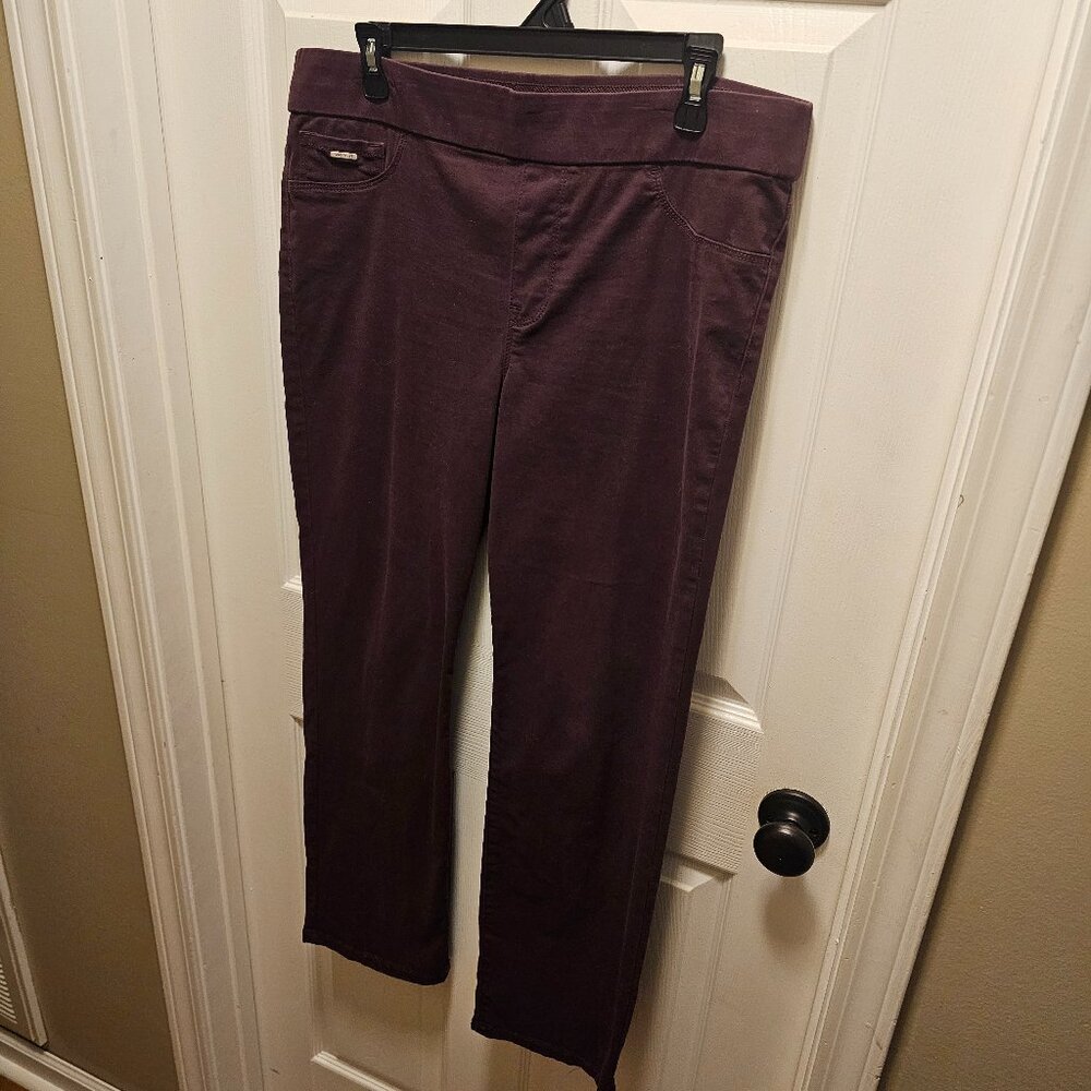 Nine West Women's straight jeans size 12